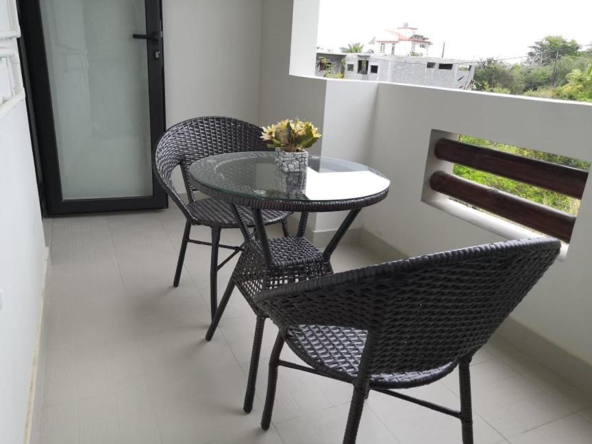 Morison Bay Hotel Grand Baie Bagian luar foto